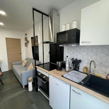 Le Nuage: Private Oasis With Garden Retreat Niort